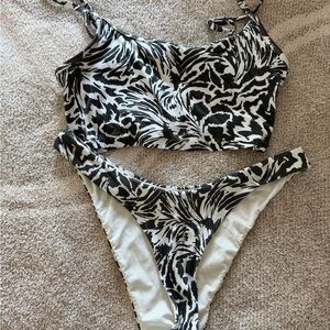 aerie Black and White Abstract Ribbed Bikini Set
